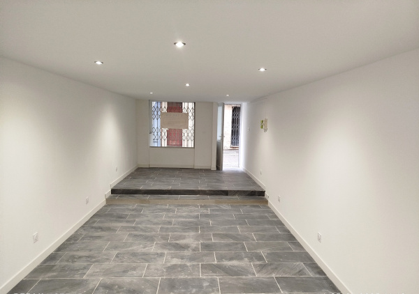 Location Immobilier Professionnel Local commercial Vallauris 06220