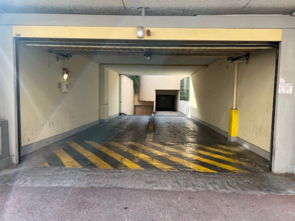 Offres de vente Garage Vallauris 06220